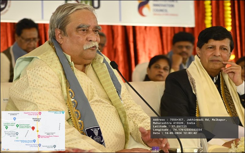 Hon’ble Padma Shri Dr. Raman Gangakhedkar, Chief Guest, delivering the Convocation Address